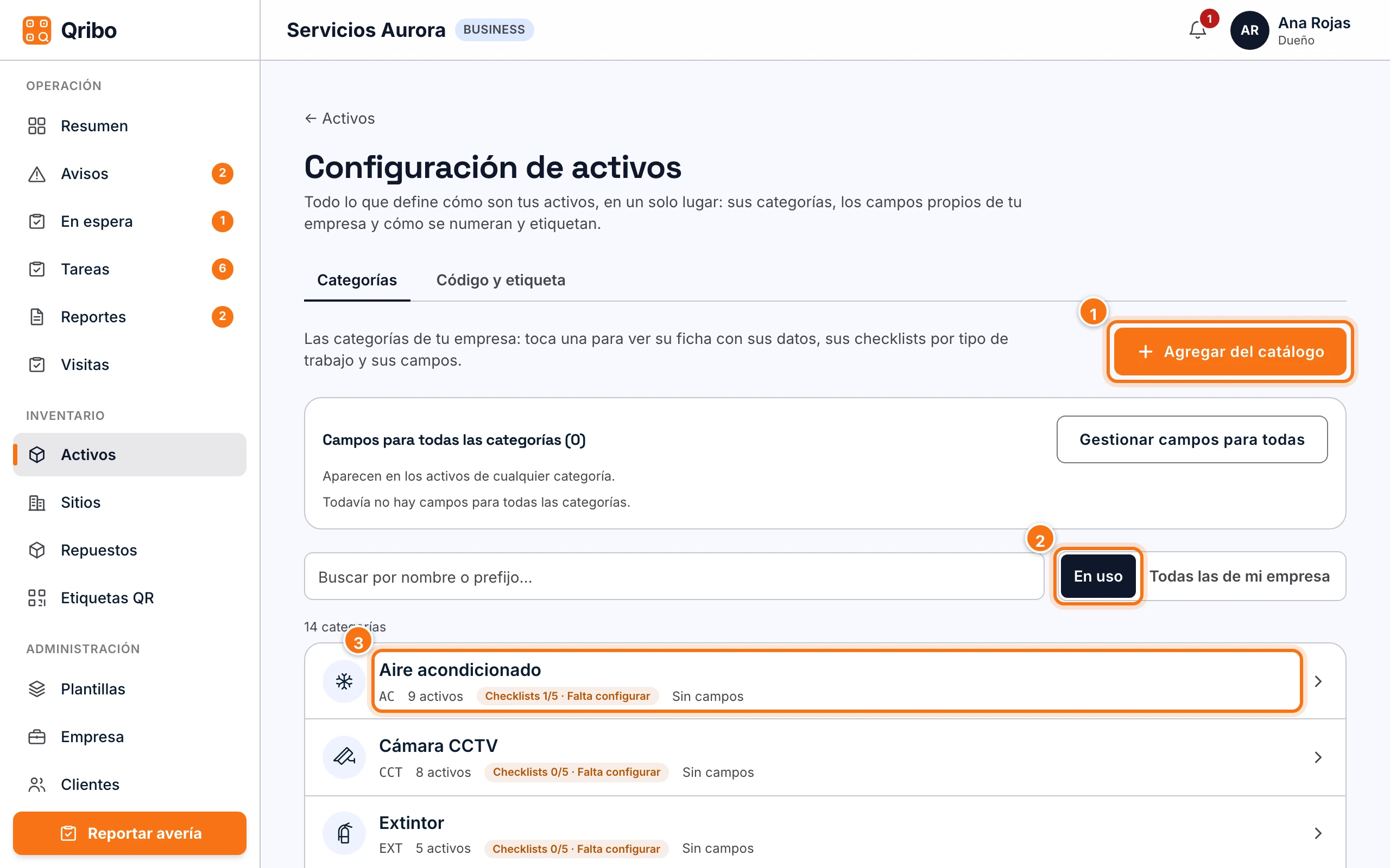 Lista de categorías con buscador, filtro En uso y filas con prefijo, activos, checklists y campos.